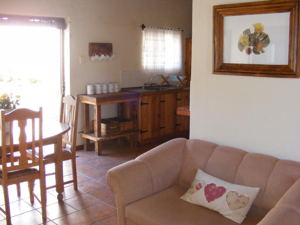 Pepper Tree Accommodation Beaufort West Esterno foto